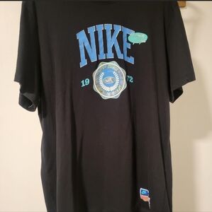 Men's XL Nike Tshirt